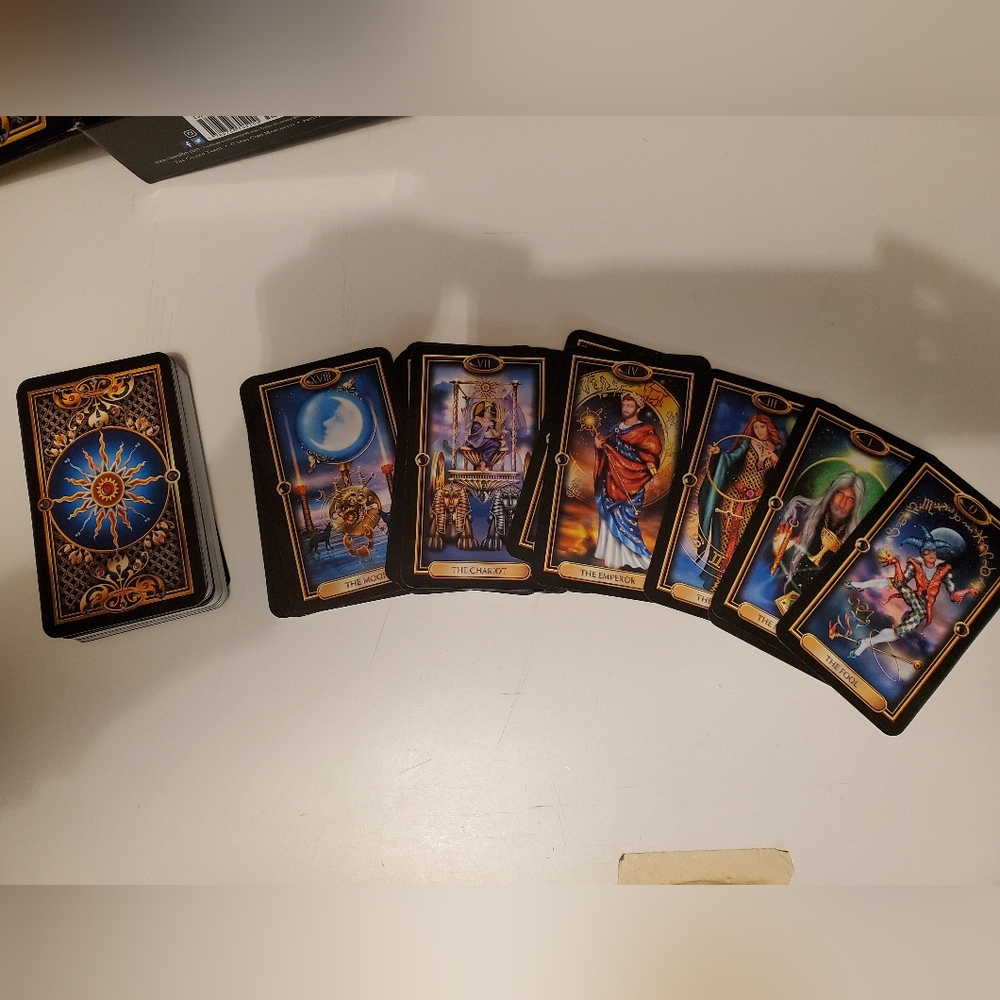 Tarot deck - Picture 6 of 10
